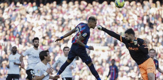 九游体育平台-巴萨第10个1比0，最困难时刻终于熬过？